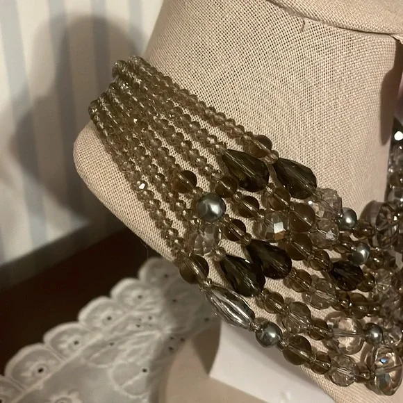 Necklace with matching earrings - Picture 3 of 3